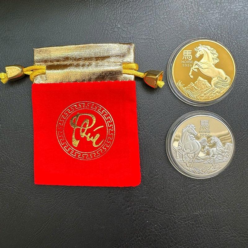 CẶP XU NGỰA ÚC 2026 MẠ VÀNG BẠC KÈM TÚI GẤM ĐỎ QUÀ TẾT MAY MẮN